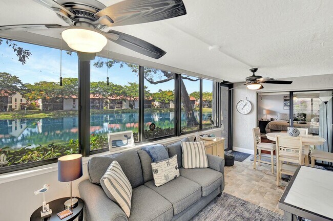Building Photo - 10663 Ocean Palm Way