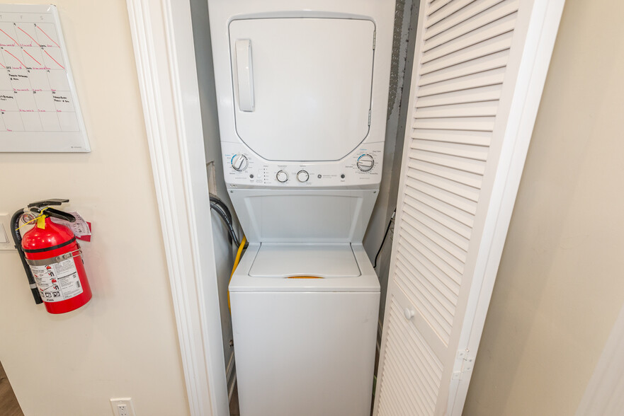 In Unit Washer Dryer - 49 Greenwood Ave