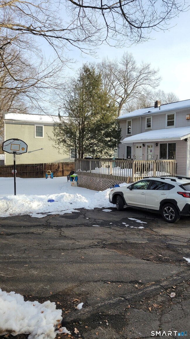 Building Photo - 85 Ohio Ave