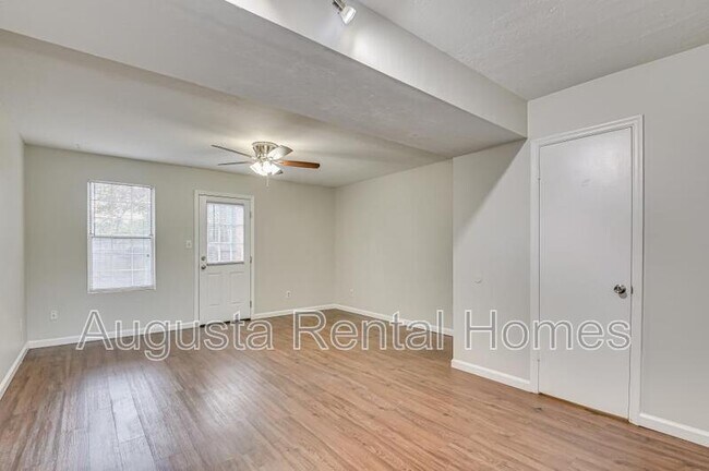 Building Photo - 169-A Petersburg Circle