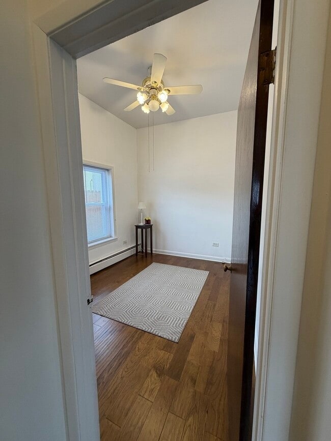 Building Photo - 1995 Howard Ave