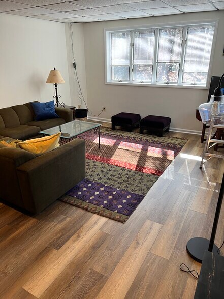 Building Photo - 45 Pentland Hills Dr