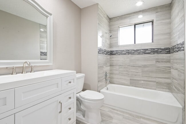 Building Photo - 17610 Possums Run Dr