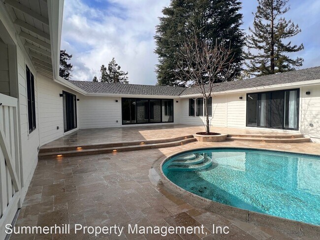 Building Photo - 4 br, 3 bath House - 215 Verano Drive