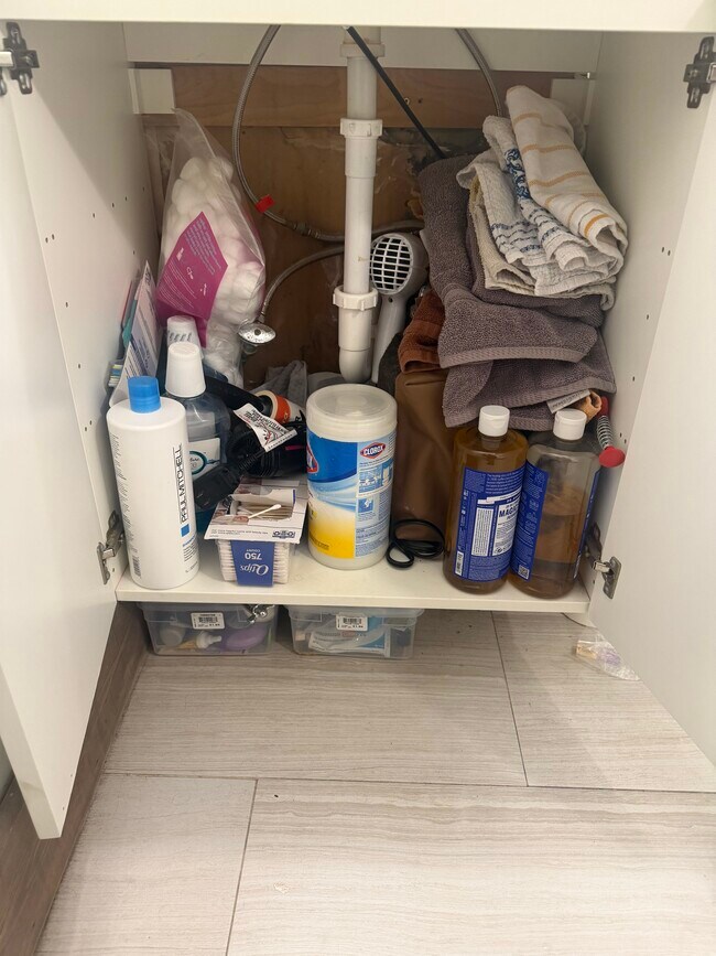 Building Photo - 417 W Webster Ave