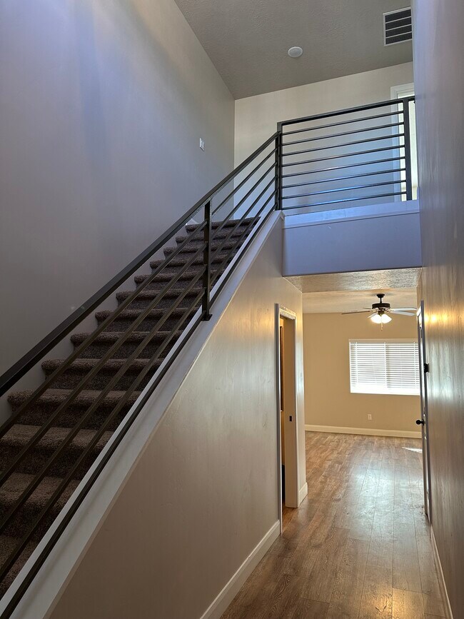 Building Photo - 3083 W 1750 S