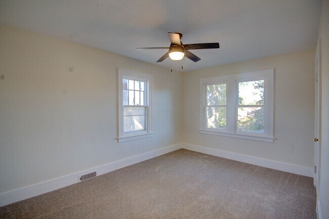 Building Photo - Completely remodeled 3 bed home