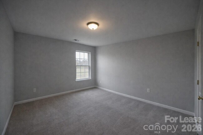 Building Photo - 4831 Stowe Derby Dr