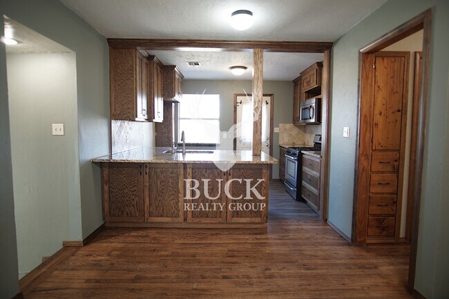 Building Photo - 9312 Mahler Pl