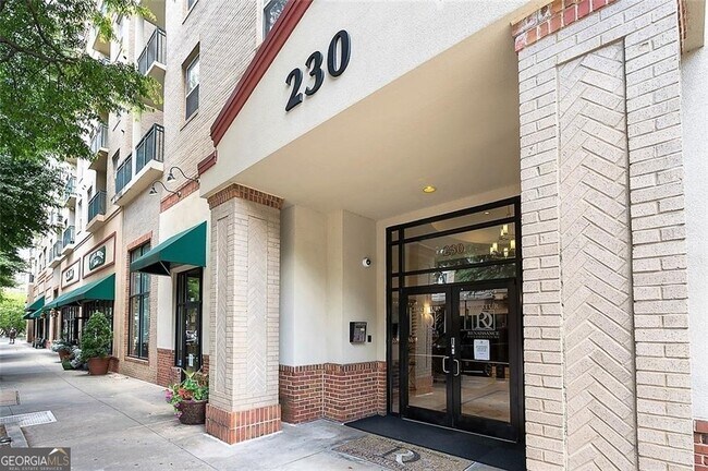 Primary Photo - 230 E Ponce de Leon Ave