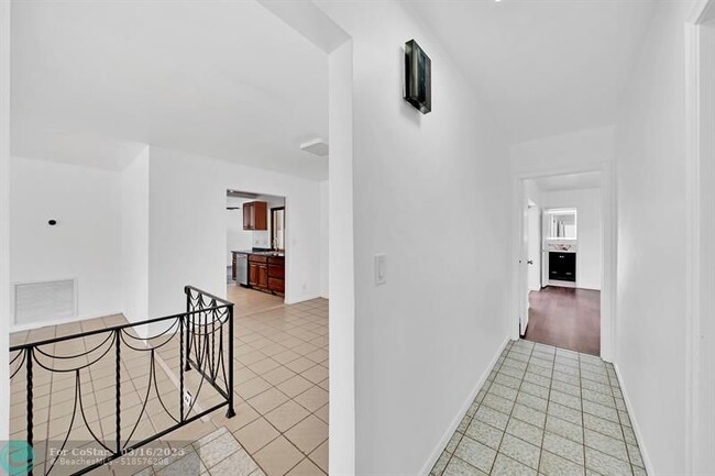 Building Photo - 3371 Liberty St