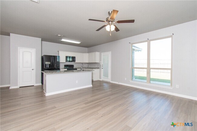 Building Photo - 3209 Shawlands Rd