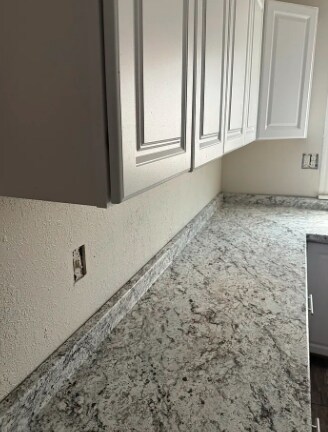 Building Photo - 902 Prospect Ave