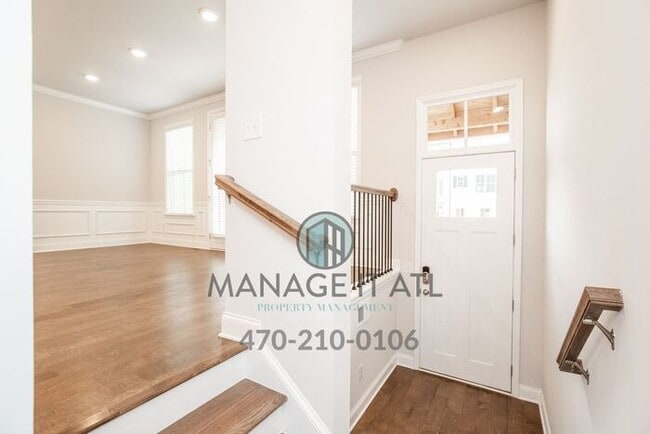 Building Photo - Elegant 4 Bedroom Townhome in Prime in Doraville