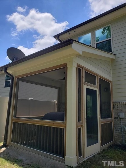 Building Photo - 419 Alamosa Pl