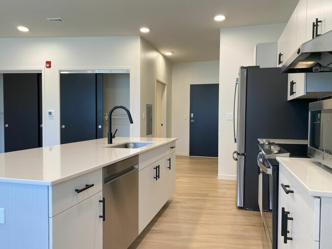 Kitchen - Brookside Commons