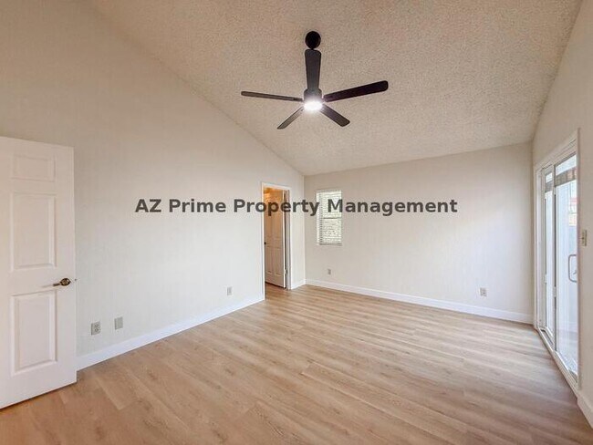 Building Photo - 7829 N 21st Ln