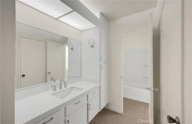 Building Photo - 11896 Los Alisos Cir