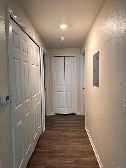 Building Photo - 3324 Parkchester Square Blvd