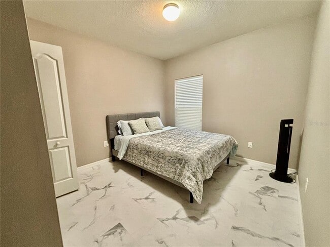 Building Photo - 12107 Barnsley Reserve Pl