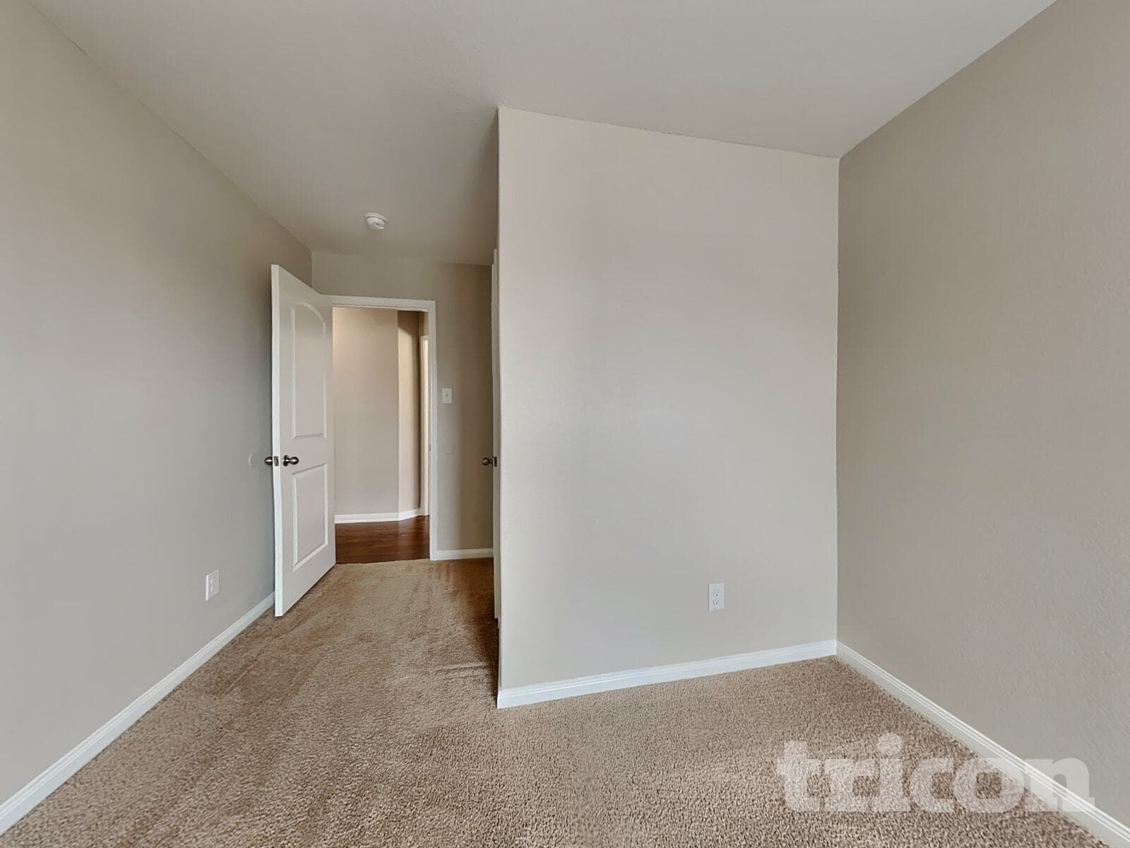 Building Photo - 2402 Regatta Ln