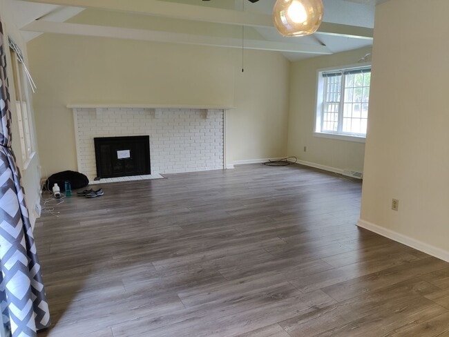 Building Photo - 2 Bedroom, 2 Bedroom Condo Year Round-Yarmouth Port