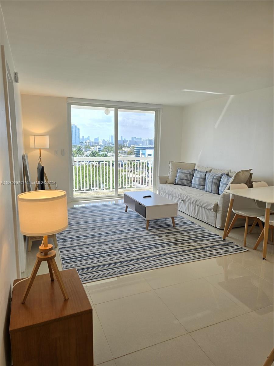 Building Photo - 401 Ocean Dr