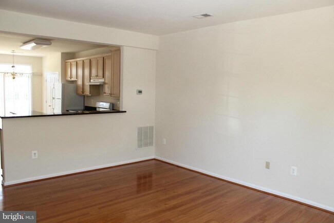 Building Photo - 20965 Kittanning Ln