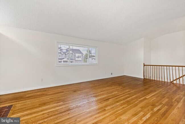 Building Photo - 1602 Woodmoor Ln