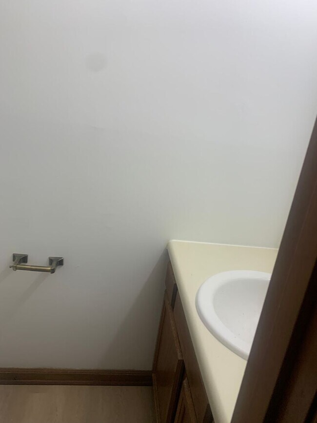 Building Photo - 4808-4810