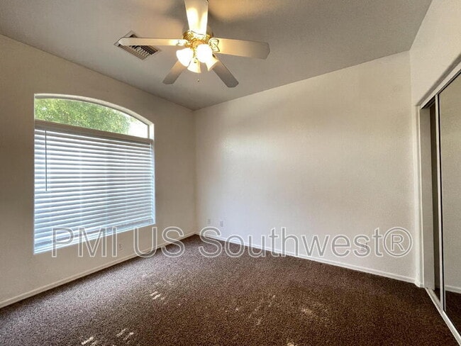 Building Photo - 2007 Lause Bay