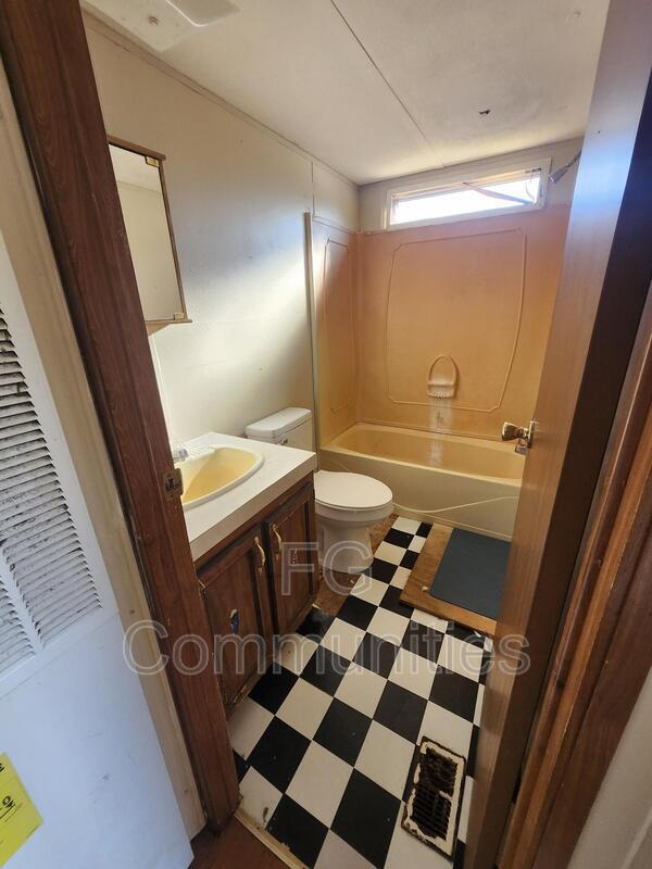 Building Photo - 1023 Crystal Blvd