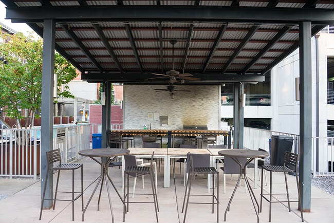 Building Photo - 1352 Rosa L Parks Blvd