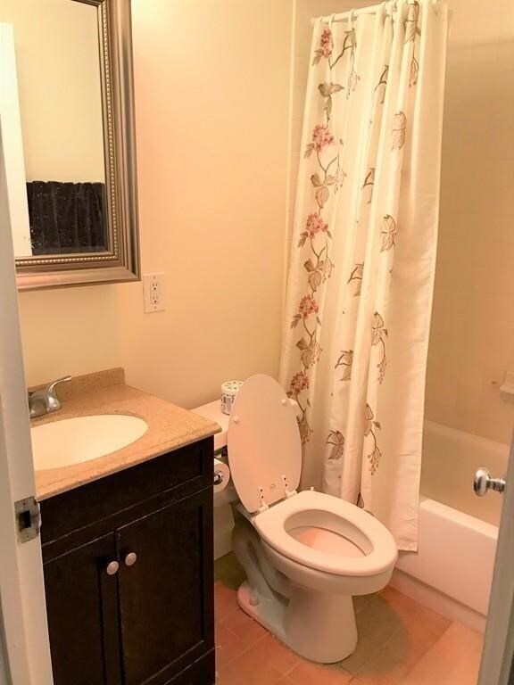 Building Photo - 44 Washington St