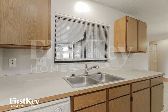 Building Photo - 2941 Gimlet Dr