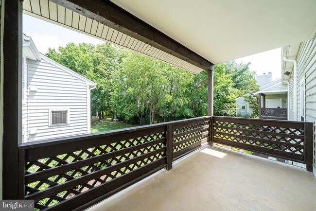 Building Photo - 10038 Oakton Terrace Rd