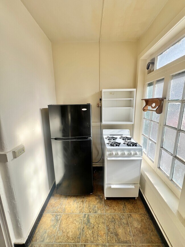 IMG_7855 - Cross Apartments