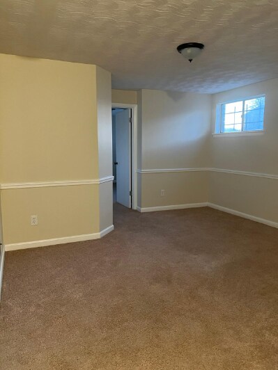 Building Photo - "Spacious 5-Bedroom Retreat with Cozy Fireplace in Fort Washington!"