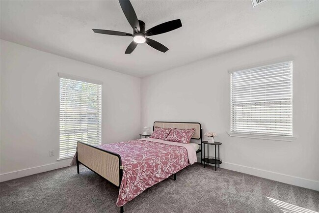Building Photo - 13902 Wickersham Ln