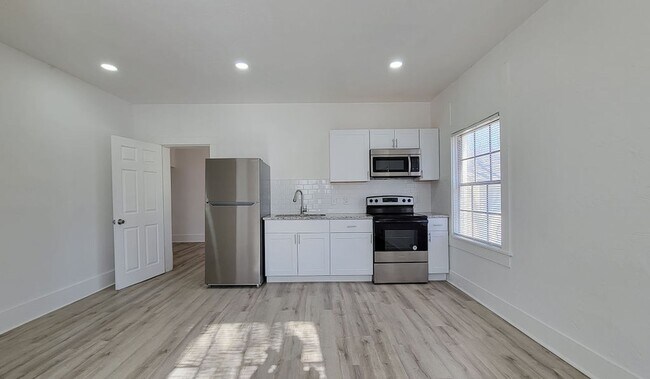 Building Photo - Charming 1-Bedroom Apartment in Sherman!