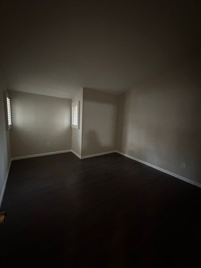 Building Photo - 19 Marina Townes Dr