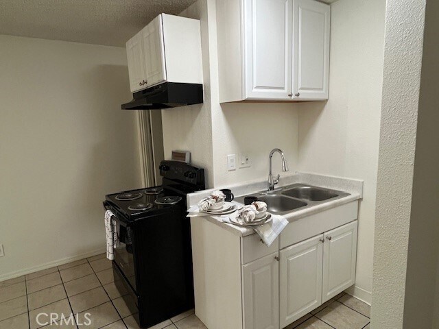 Building Photo - 686 E Cottonwood Rd