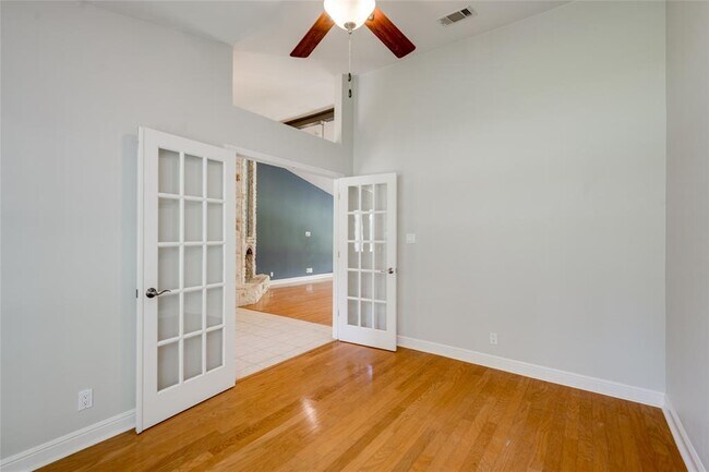 Building Photo - 6506 Harrogate Dr