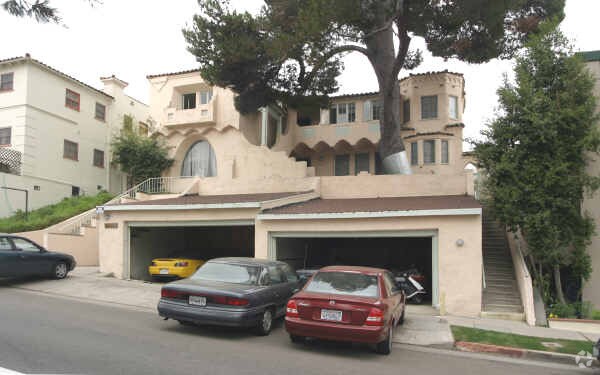 Building Photo - 11023 Strathmore Dr