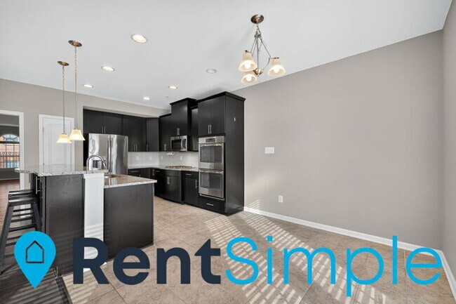 Building Photo - 7485 Brunson Cir