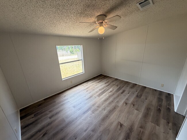 Building Photo - 6525 Burdick St