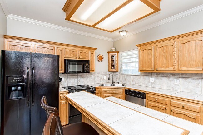 Building Photo - 10580 Springglen Ct