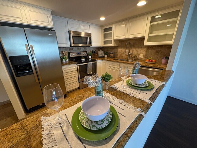 Building Photo - 7850 E Camelback Rd