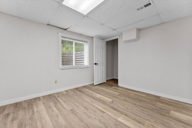 Building Photo - 1102 Apache Dr