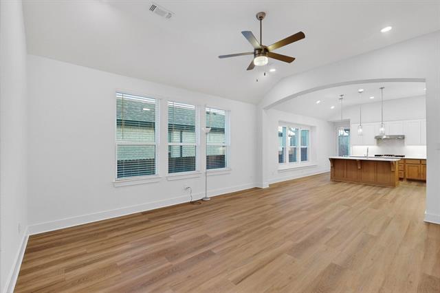 Building Photo - 1232 Newport St